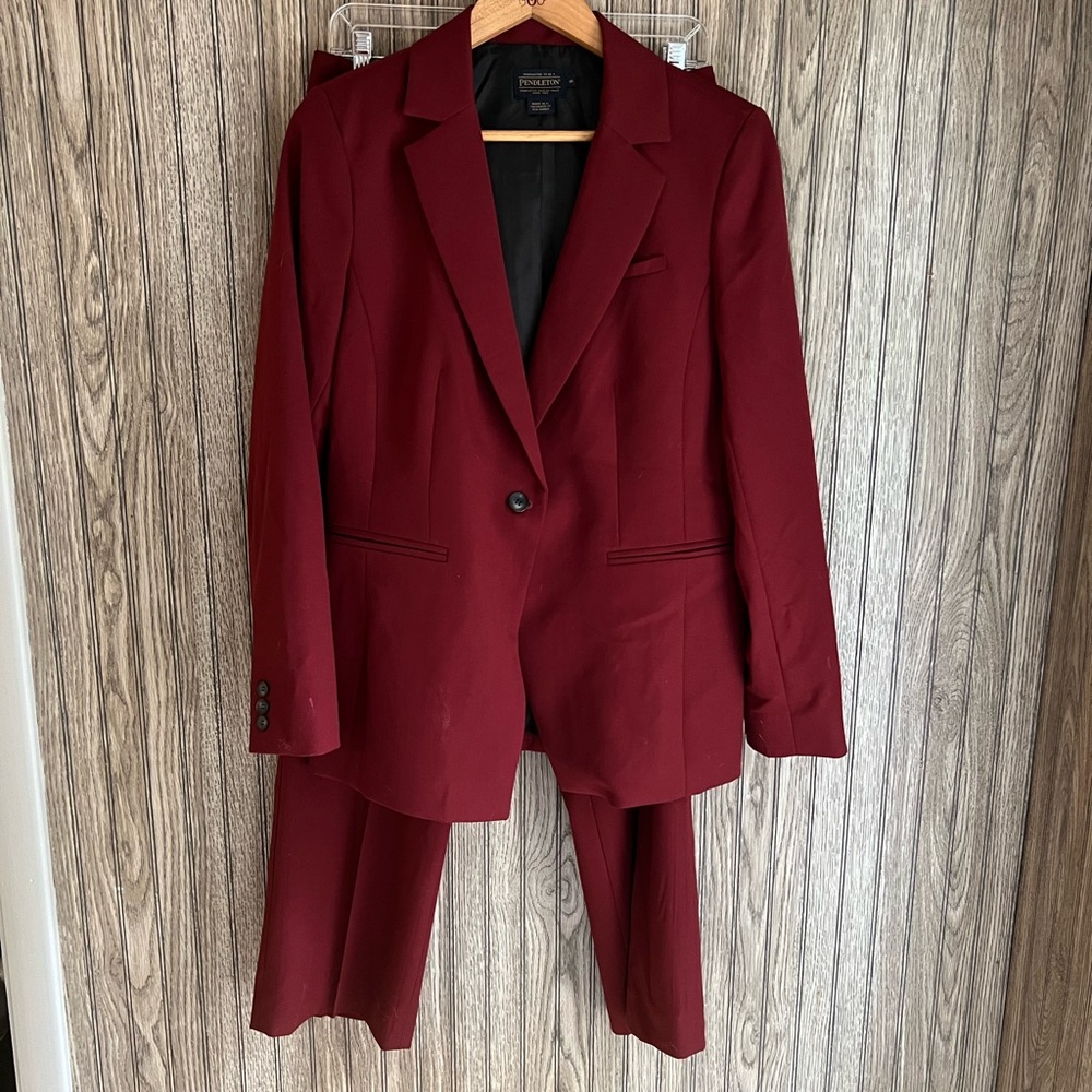 Pendleton Burgundy Red Virgin Wool Two Piece Blazer Pantsuit Set